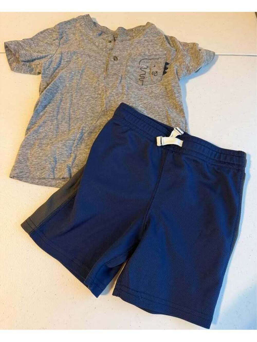 Carter's Toddler Boy's 2T Outfit Set